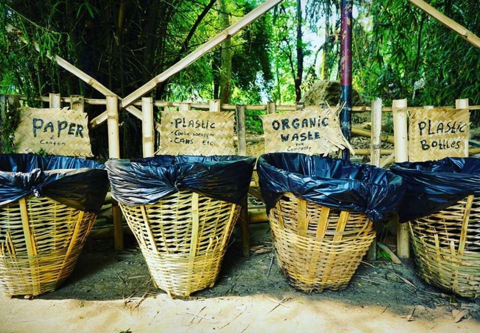 Happy Lemon Tree Lodge Sauraha Ngoại thất bức ảnh
